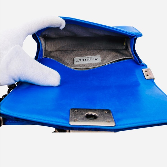 Chanel boy small velvety blue lambskin and velvet - Picture 5 of 5